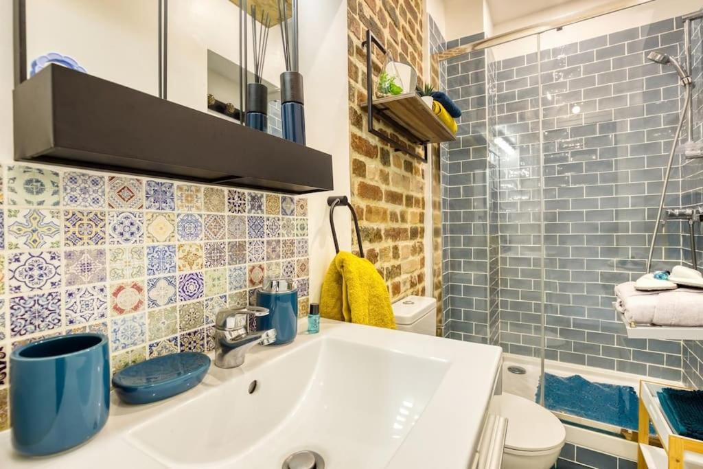 Appartamento Escale à Paris Metro&Parking Saint-Ouen  Esterno foto